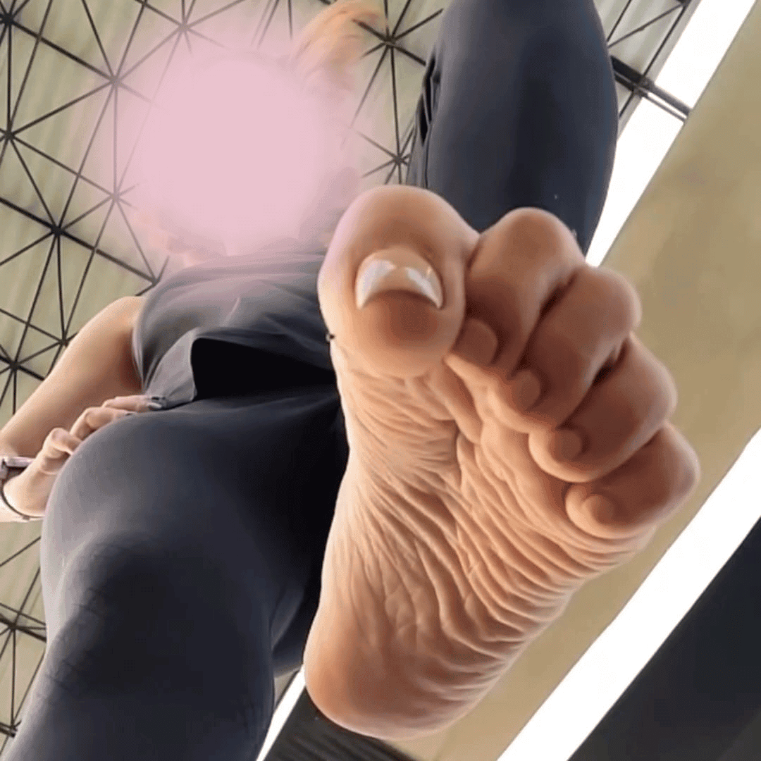 FEET CRUSHING