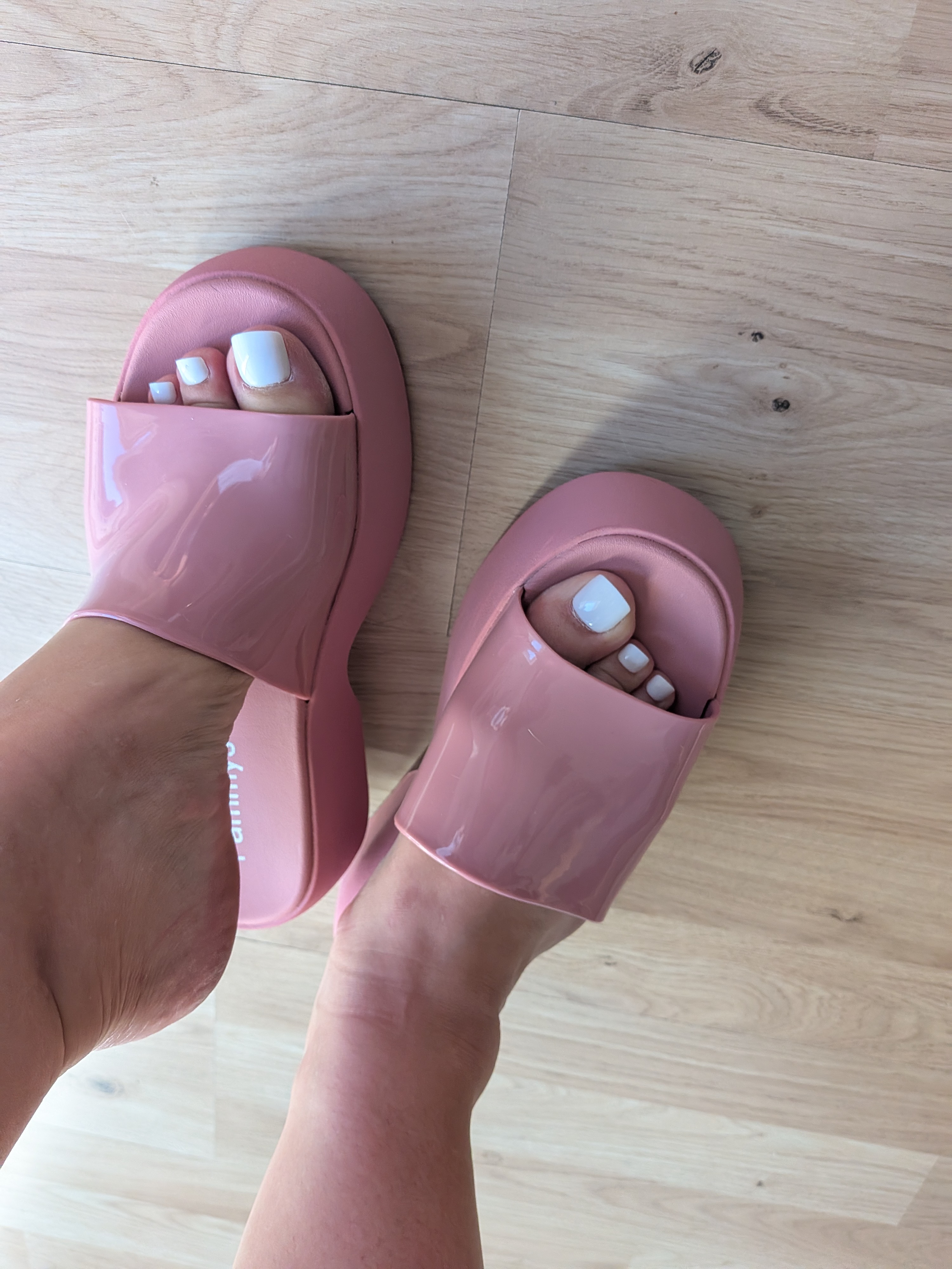 🎀 Pink Slides & White Toes 👣💕 - 3