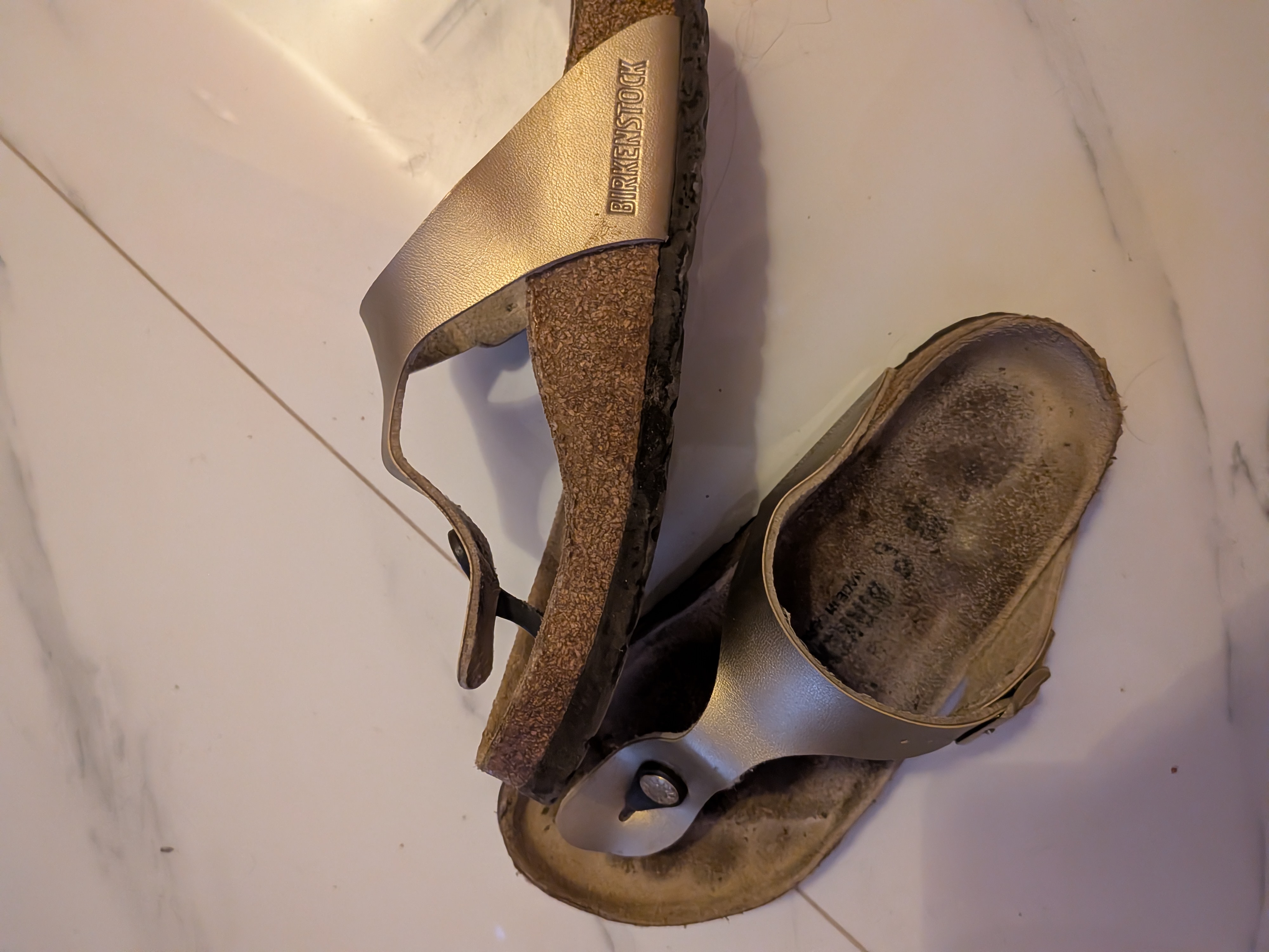 Birkenstock Gizeh Gold Größe 36 - 4