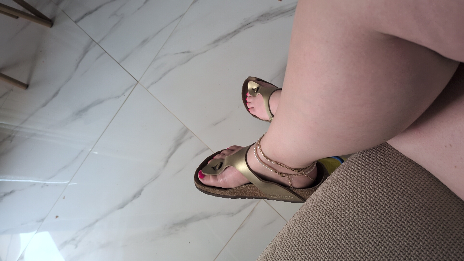 Birkenstock Gizeh Gold Größe 36 - 5