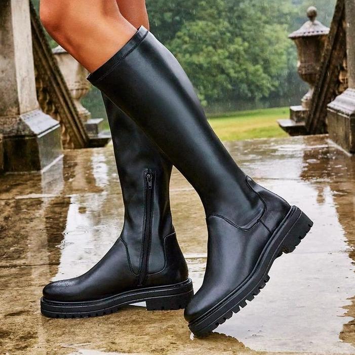 Getragene Stiefel