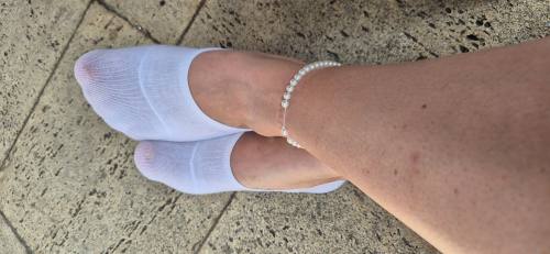 Weiße Sneaker-Socken | White Sneaker Socks – 8 Stunden Arbeit