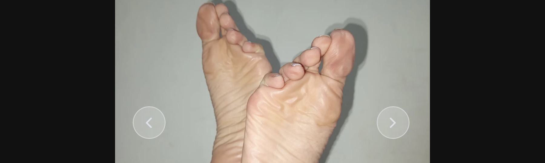 Esmeralda🔥👣 cover